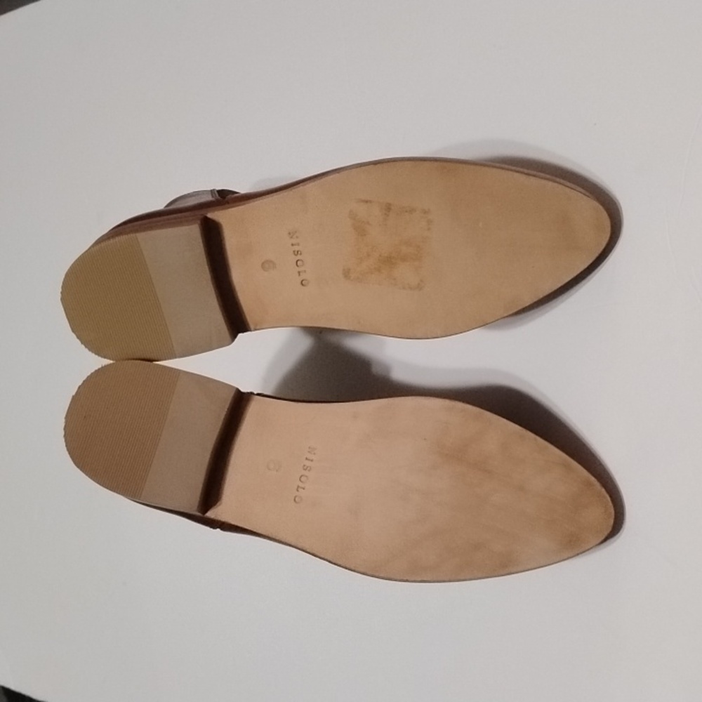 Nisolo Eva Day Chelsea Boots - Picture 10 of 11